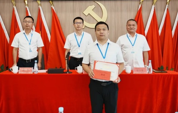 長沙紅光保安服務(wù)有限公司,長沙安保服務(wù),長沙安全服務(wù),長沙非武裝押運,勞務(wù)派遣服務(wù)